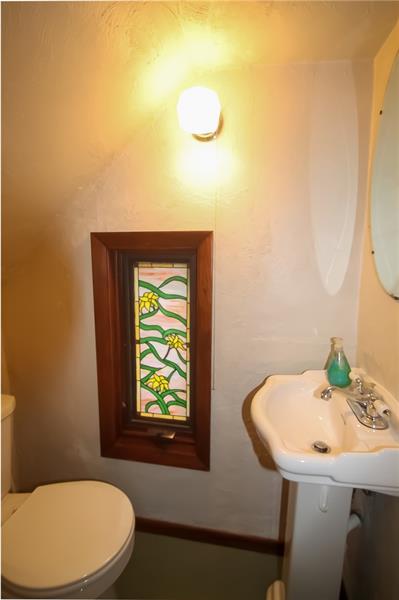 217 Woodside Road Pittsburgh, PA 15221 - Photo 11 of 24 Gallery Image 11