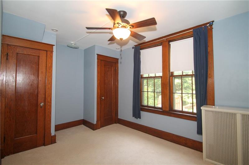 217 Woodside Road Pittsburgh, PA 15221 - Photo 14 of 24 Gallery Image 14