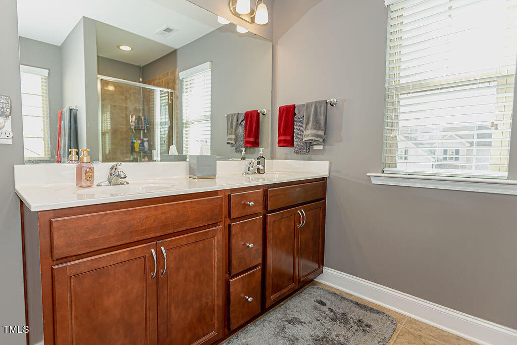 3220 Lacewing Drive Zebulon, NC 27597 - Photo 47 of 69 3220LacewingDrZebulon-48