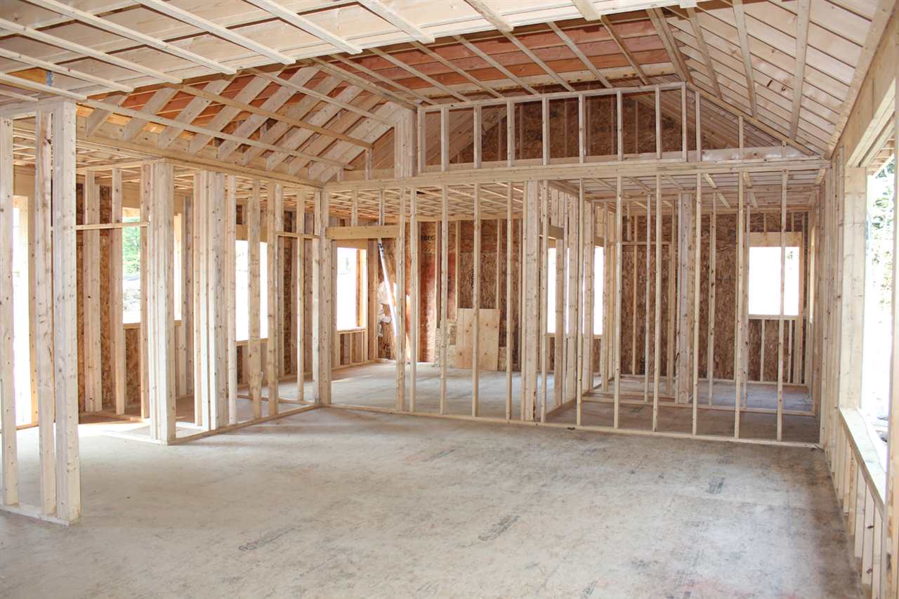 956 Smyth Road Manchester, NH 03104 - Photo 5 of 13