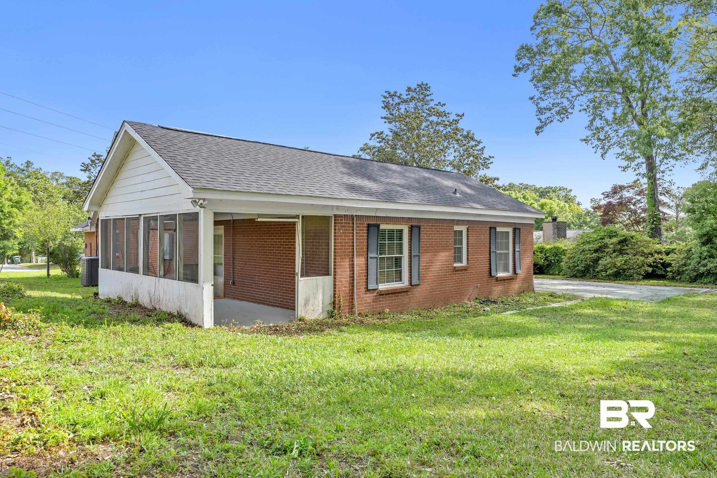 160 Country Club Drive Daphne, AL 36526 - Photo 14 of 74