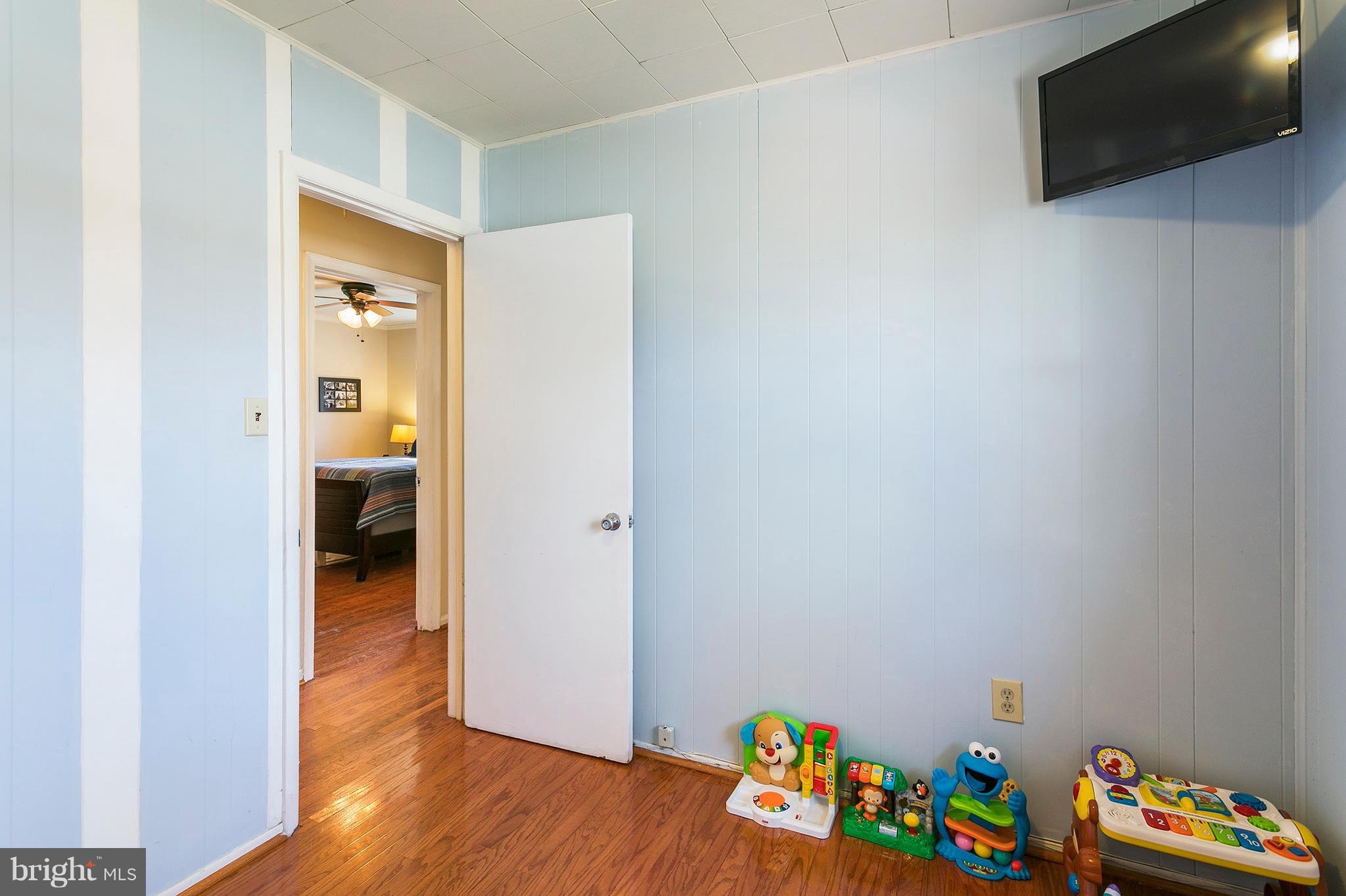 8235 Frye Road Alexandria, VA 22309 - Photo 18 of 26 Bedroom