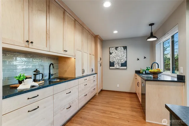 $1,089,000 | 2273 214th Place Southwest, Brier, WA 98036