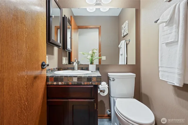 $1,089,000 | 2273 214th Place Southwest, Brier, WA 98036