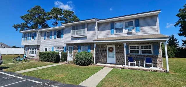 $1,250 | 1711 Fawn Vista Drive North, Surfside Beach, SC 29575