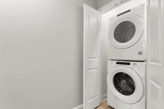 $1,364,000 | 619 Clarence Street, Lake Charles, LA 70601