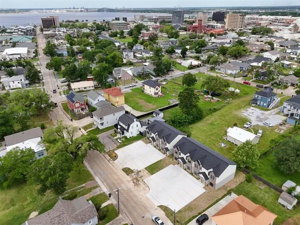 $1,364,000 | 619 Clarence Street, Lake Charles, LA 70601