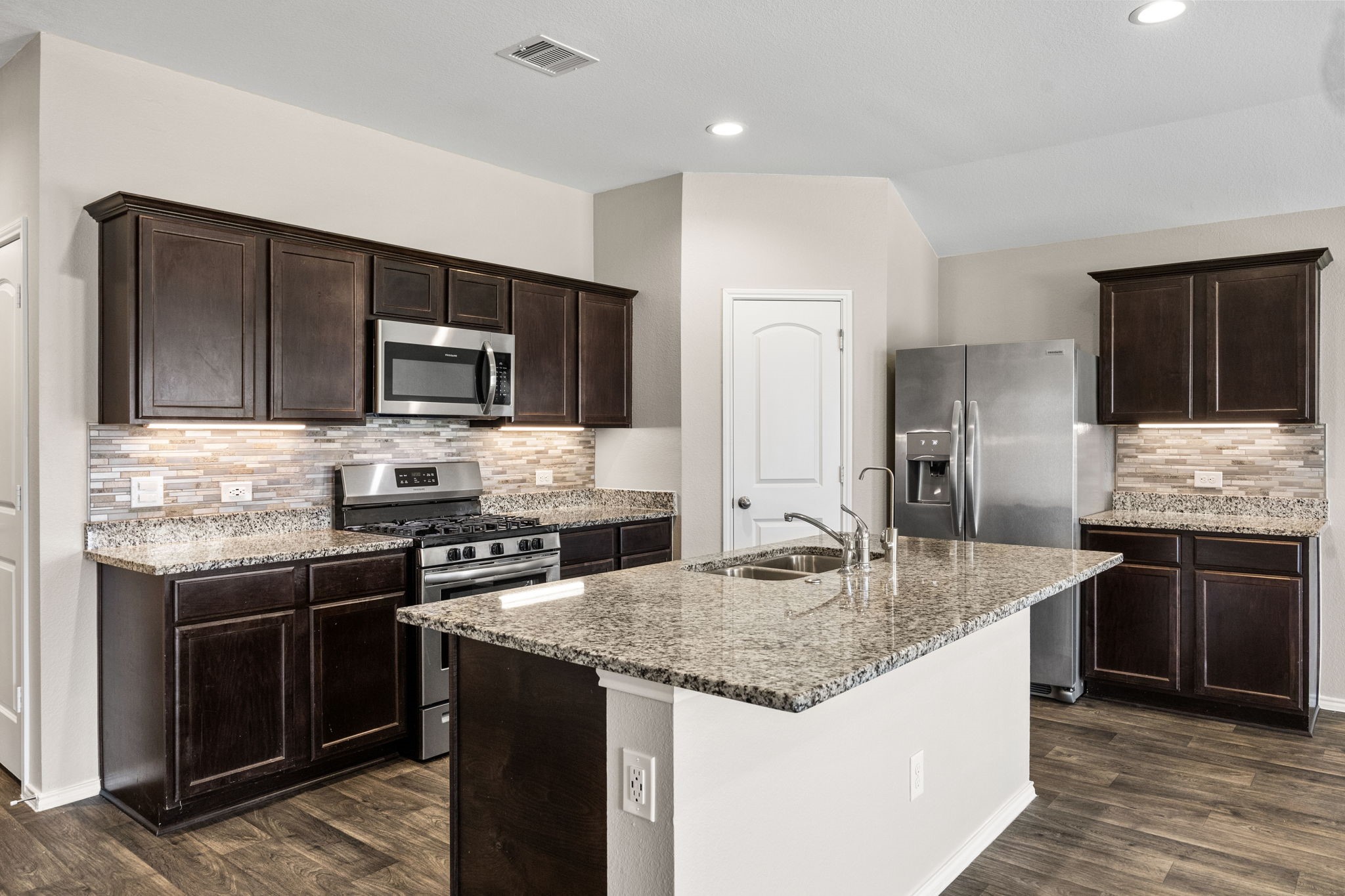 2403 Sutton Hollow Court Spring, TX 77373 - Photo 6 of 24 Fridge included