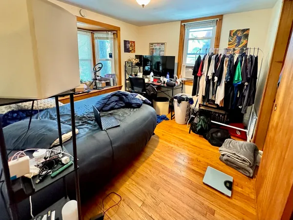 $5,150 | 2 Inman Place, Unit 2, Cambridge, MA 02139