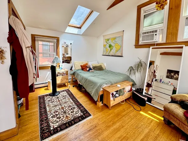 $5,150 | 2 Inman Place, Unit 2, Cambridge, MA 02139