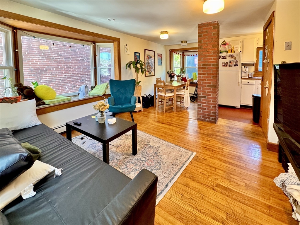 2 Inman Place, Unit 2 Cambridge, MA 02139 - Photo 2 of 30