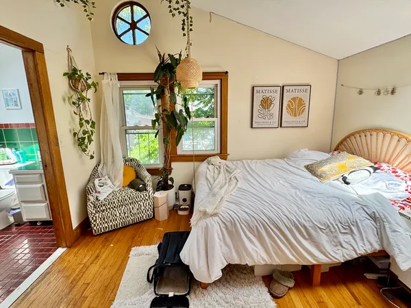 $5,150 | 2 Inman Place, Unit 2, Cambridge, MA 02139