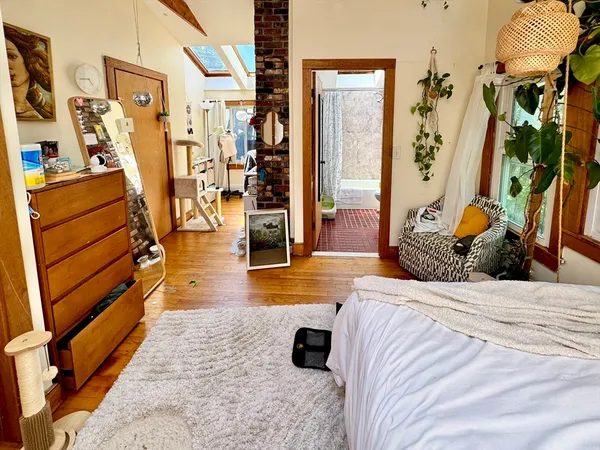 $5,150 | 2 Inman Place, Unit 2, Cambridge, MA 02139