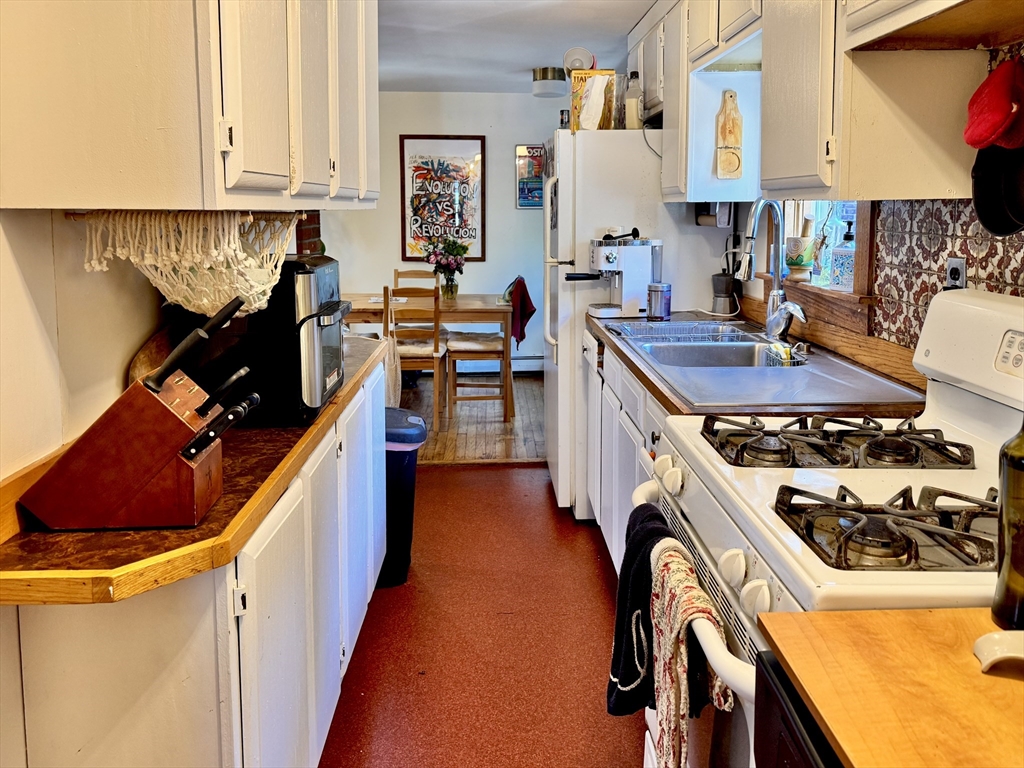 2 Inman Place, Unit 2 Cambridge, MA 02139 - Photo 7 of 30