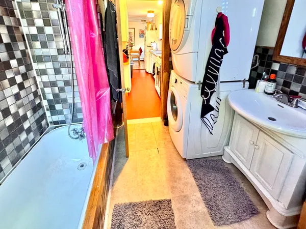 $5,150 | 2 Inman Place, Unit 2, Cambridge, MA 02139