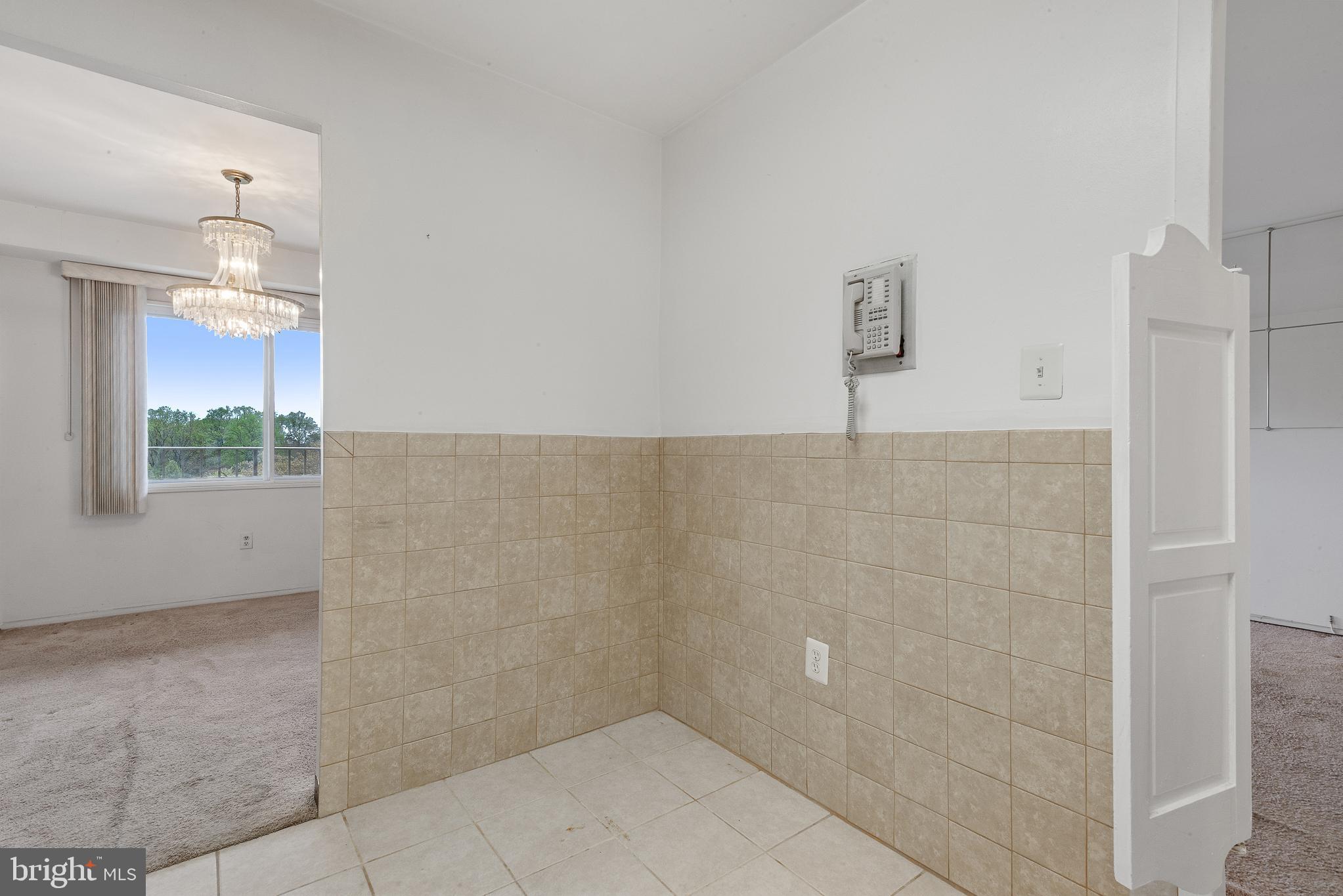 1111 University Boulevard West, Unit 805A Silver Spring, MD 20902 - Photo 13 of 33 a bathroom with a shower