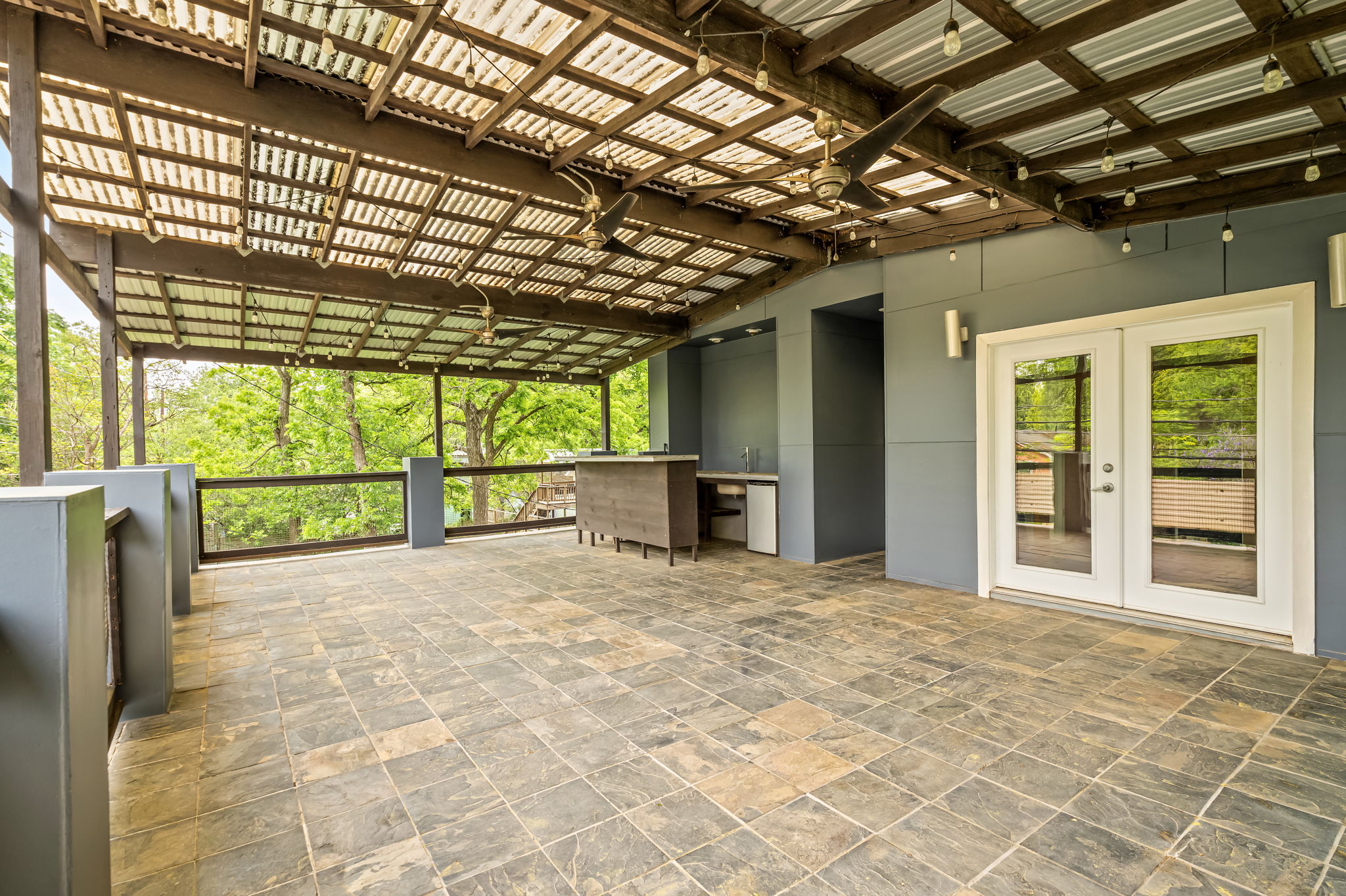 2202 Garden Street Austin, TX 78702 - Photo 34 of 37 B unit upstairs patio
