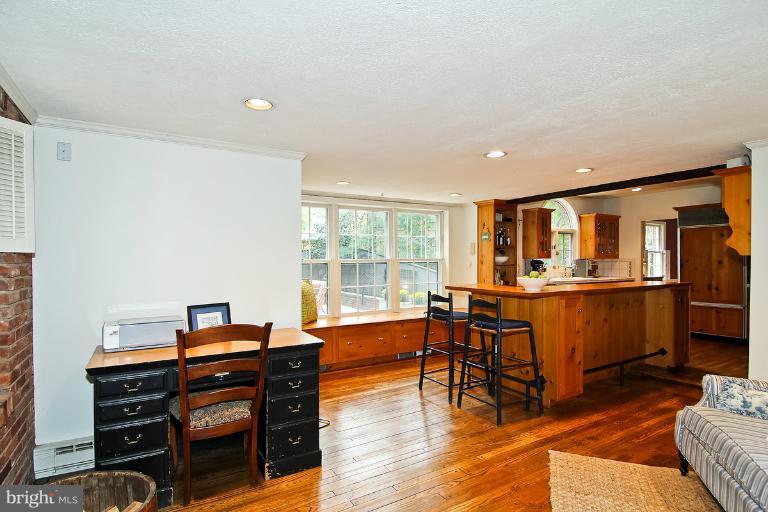 5606 Midwood Road Bethesda, MD 20814 - Photo 2 of 23 Family Room