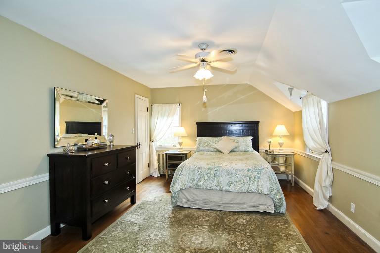 5606 Midwood Road Bethesda, MD 20814 - Photo 19 of 23 Bedroom (Master)