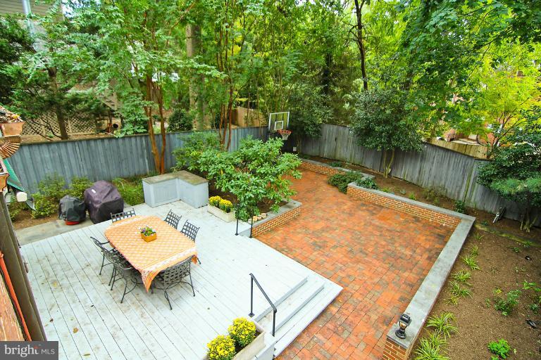 5606 Midwood Road Bethesda, MD 20814 - Photo 3 of 23 Exterior (Rear)