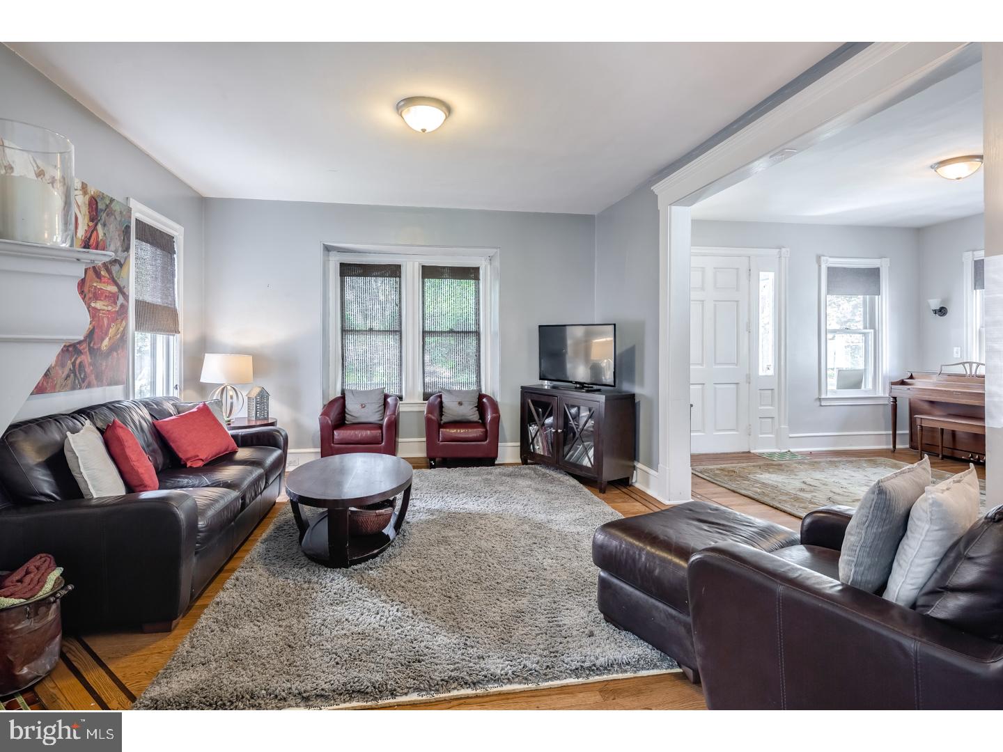 109 Warwick Road Haddonfield, NJ 08033 - Photo 7 of 23 Living Room