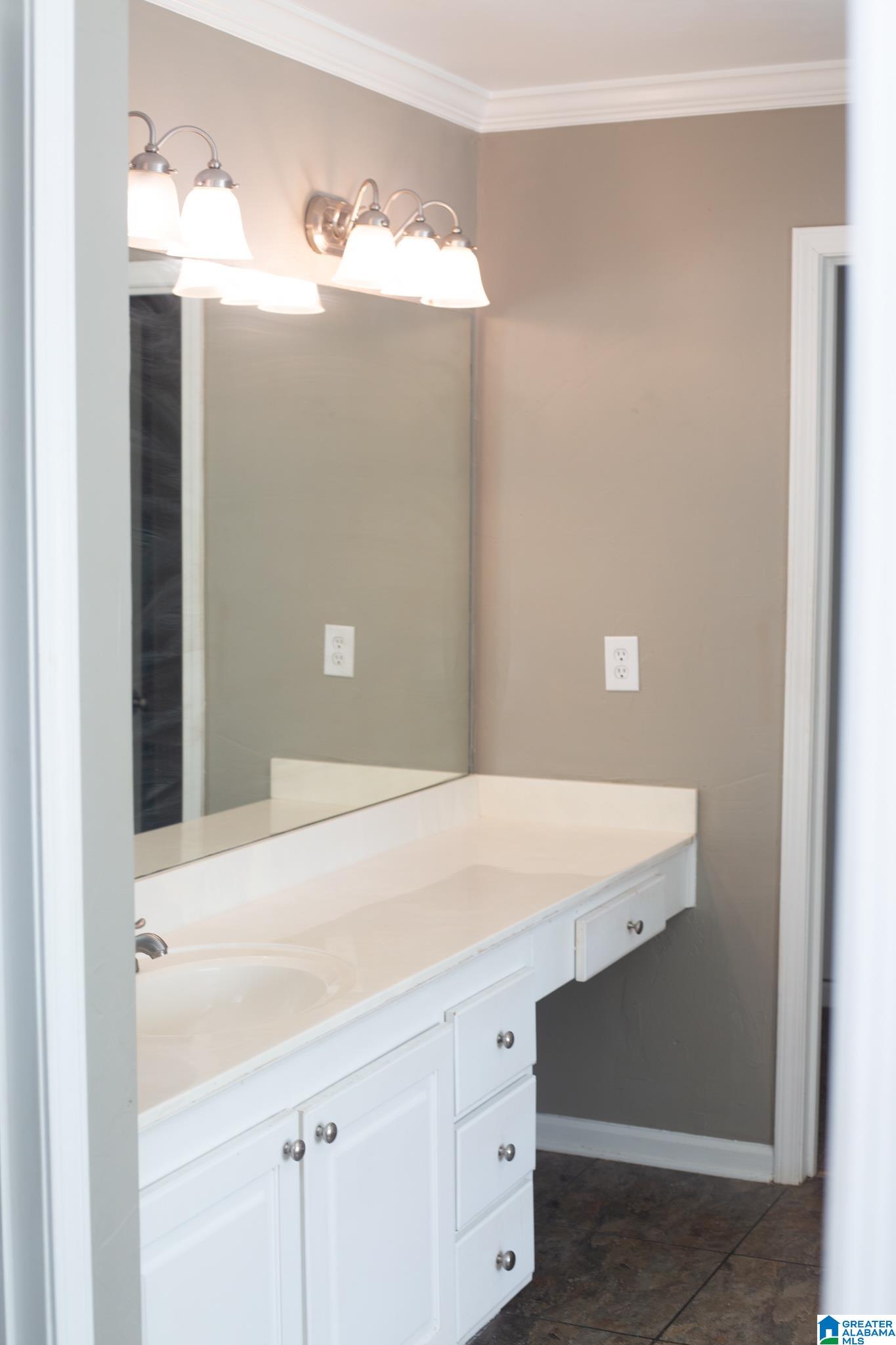 1601 Windsor Lane Leeds, AL 35094 - Photo 30 of 57