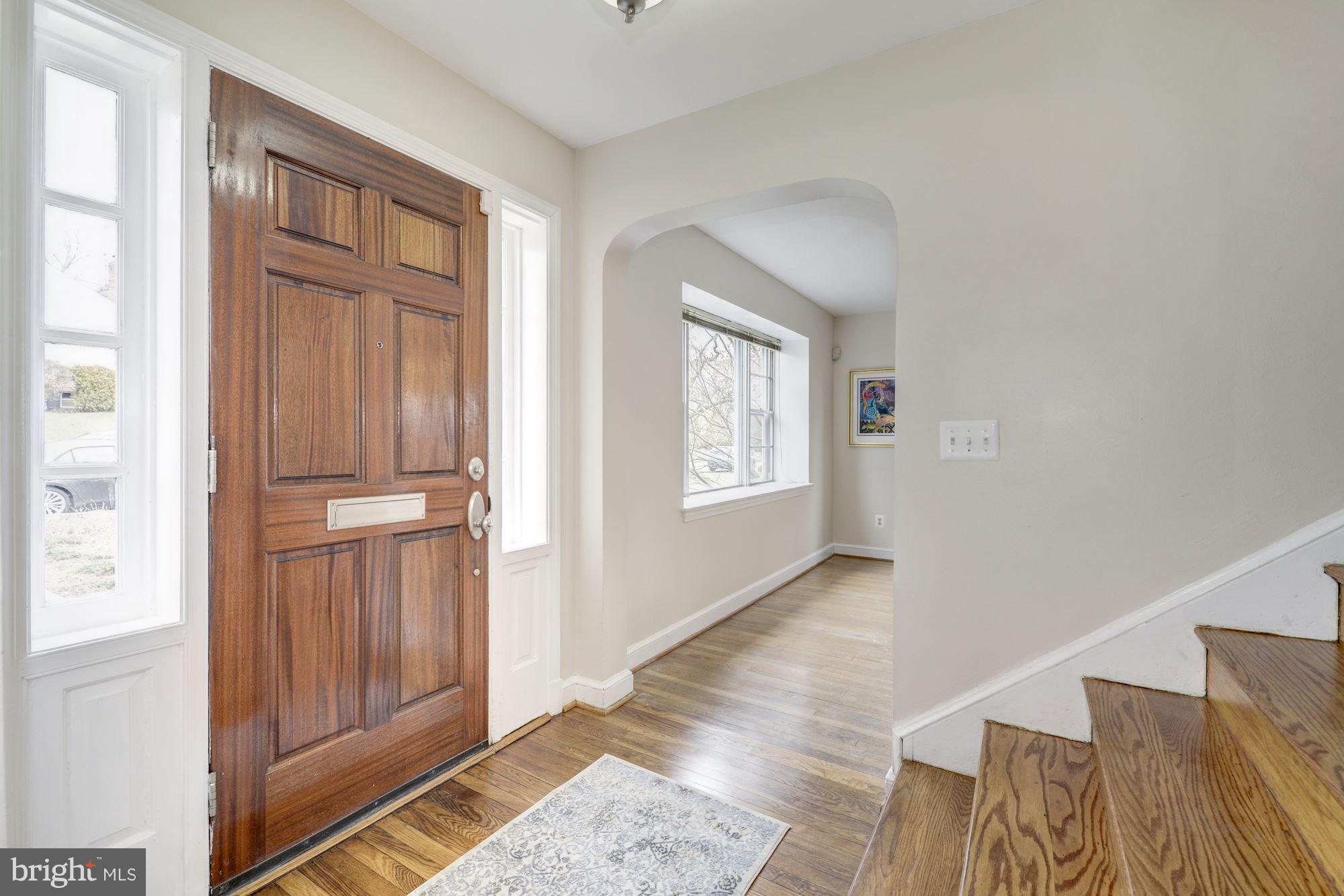 1534 Roxanna Road Northwest Washington, DC 20012 - Photo 2 of 30 Interior (General)