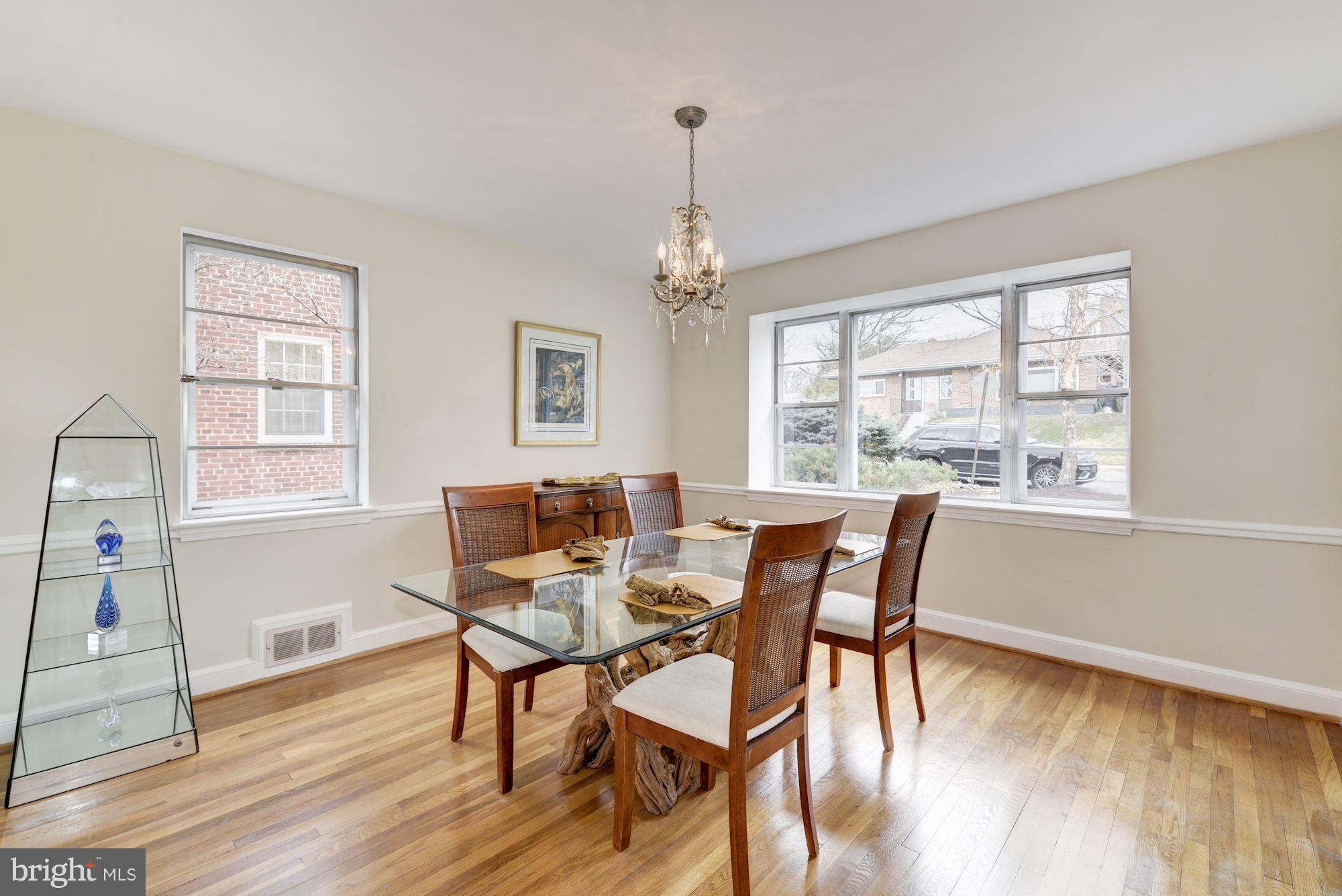 1534 Roxanna Road Northwest Washington, DC 20012 - Photo 11 of 30 Dining Room