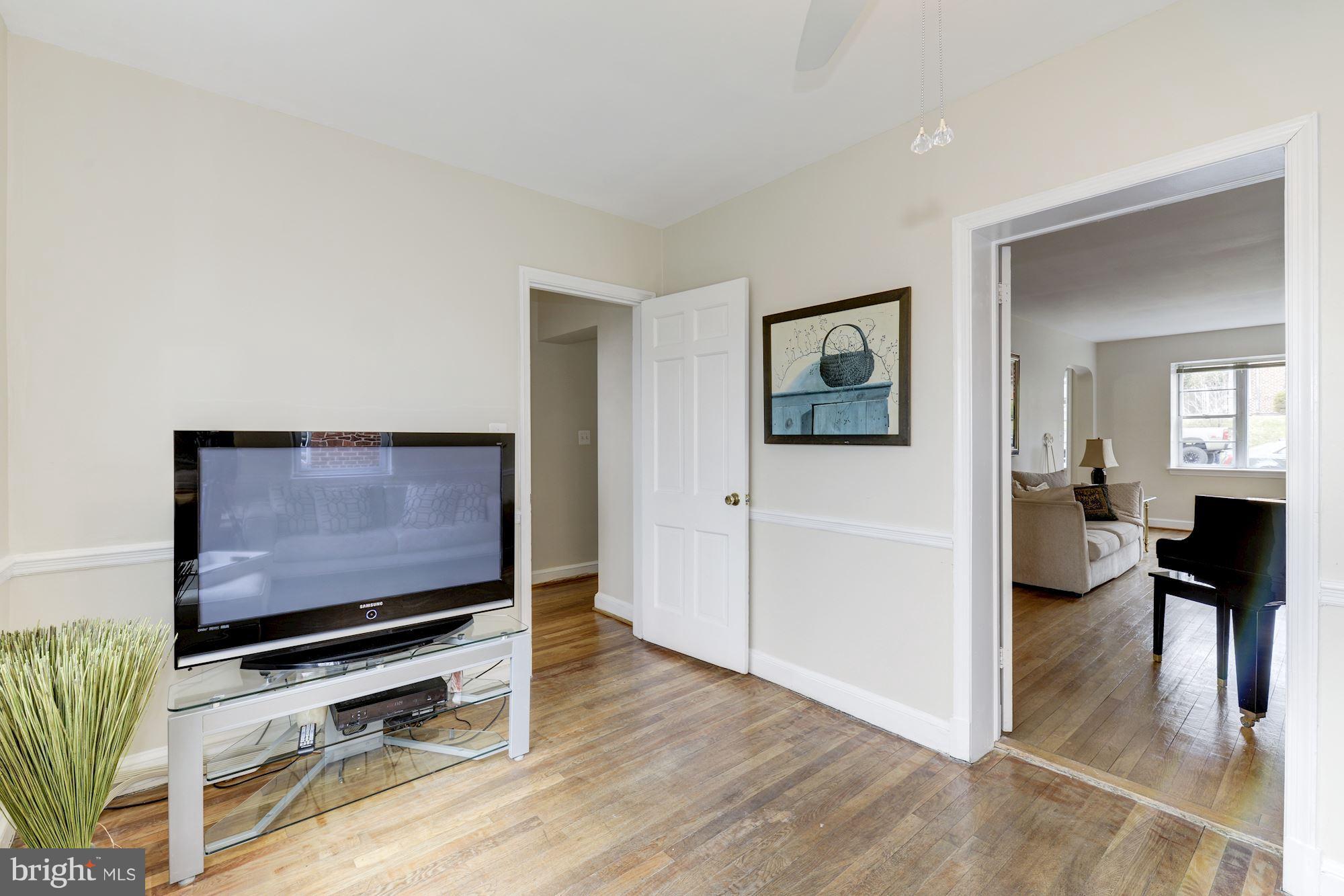 1534 Roxanna Road Northwest Washington, DC 20012 - Photo 7 of 30 Interior (General)