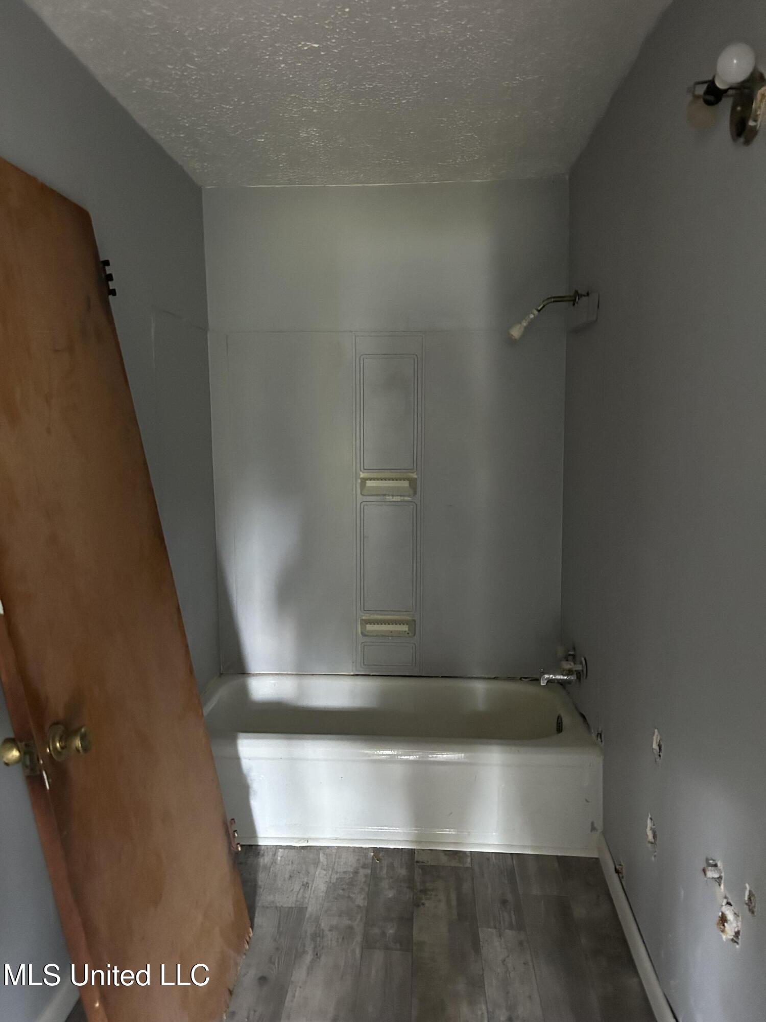 1017 South Washington Street Northeast Brookhaven, MS 39601 - Photo 11 of 27 IMG_5740