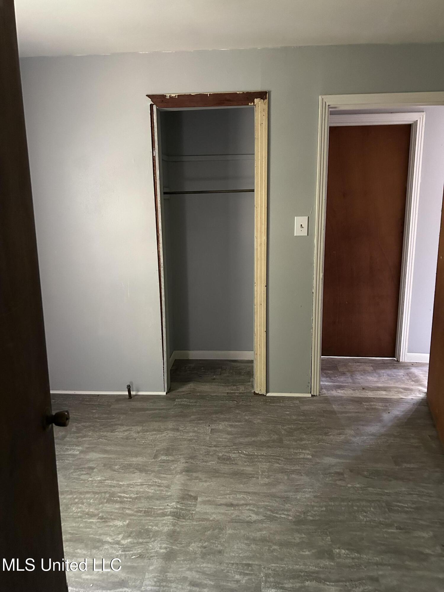 1017 South Washington Street Northeast Brookhaven, MS 39601 - Photo 12 of 27 IMG_5723