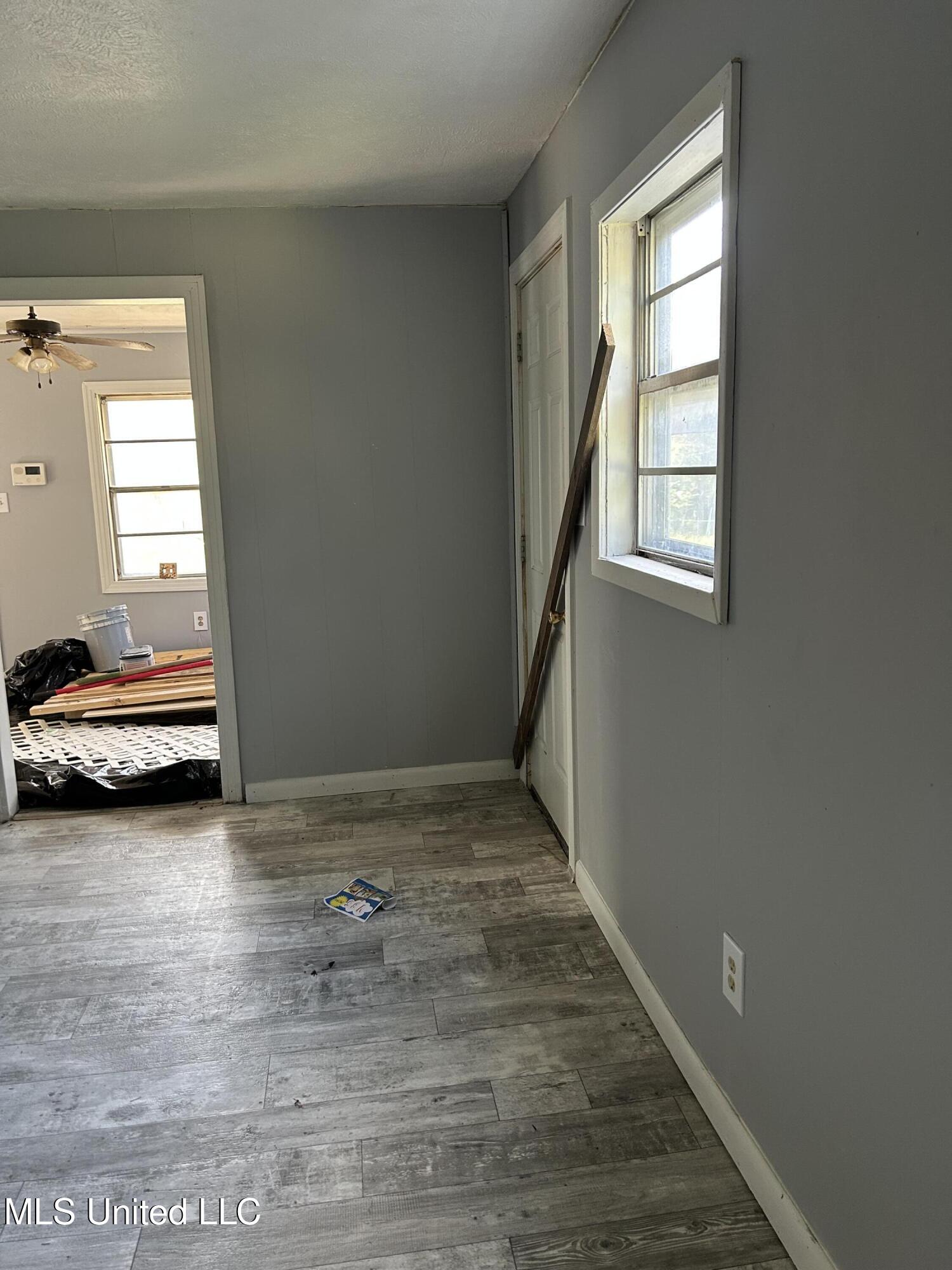 1017 South Washington Street Northeast Brookhaven, MS 39601 - Photo 7 of 27 IMG_5712