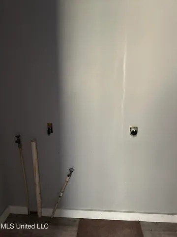 $39,000 | 1017 South Washington Street Northeast, Brookhaven, MS 39601