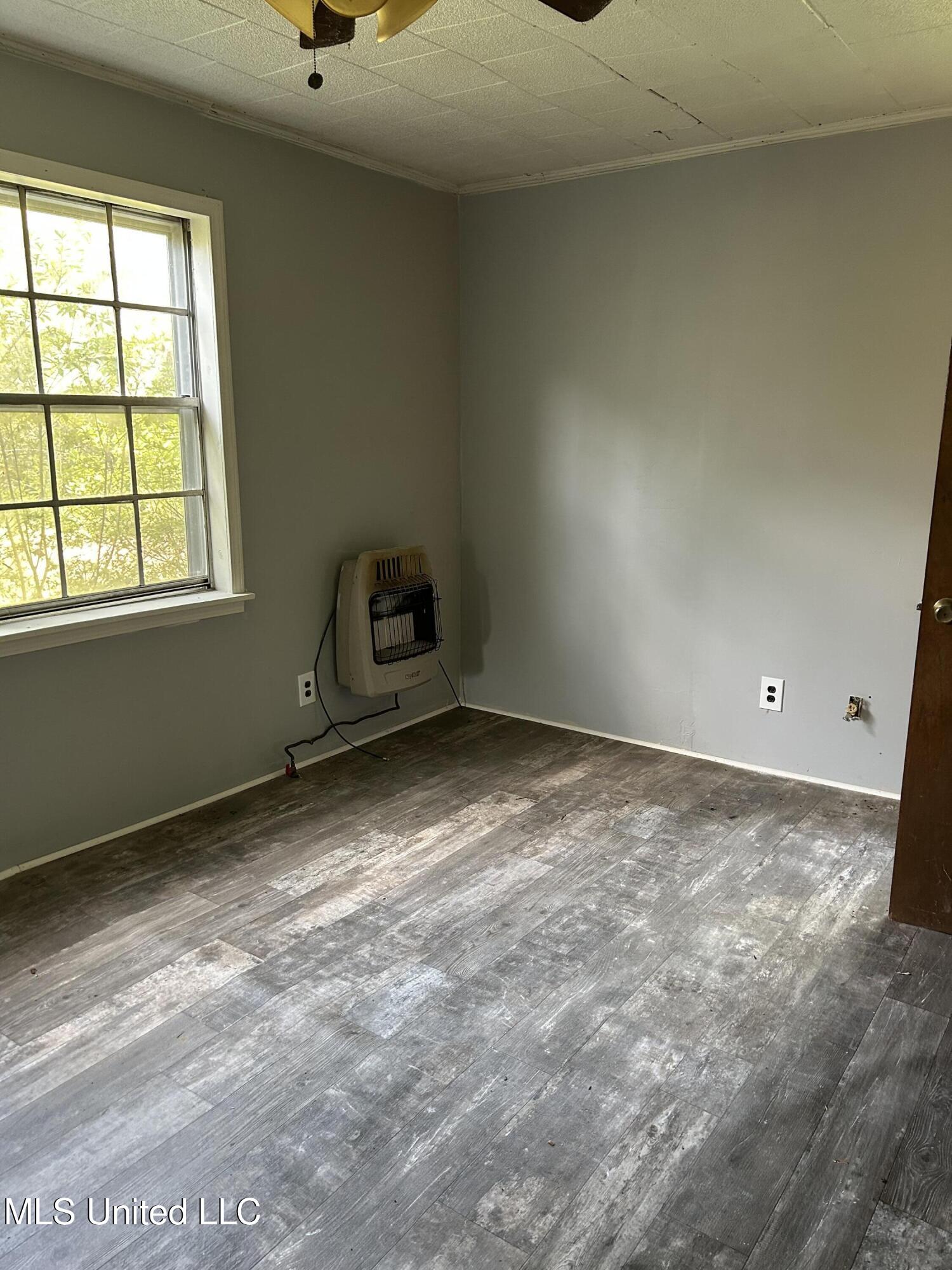 1017 South Washington Street Northeast Brookhaven, MS 39601 - Photo 9 of 27 IMG_5716