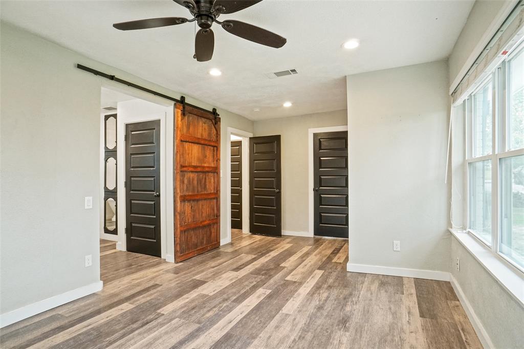 119 Olde Towne Road Paradise, TX 76073 - Photo 9 of 18