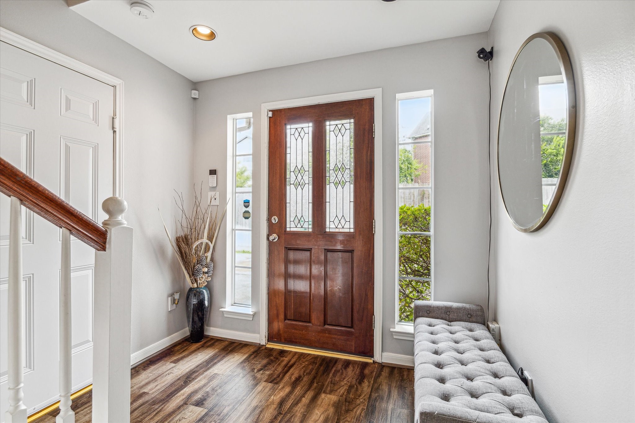 1213 Oneil Street, Unit B Houston, TX 77019 - Photo 4 of 20 a view of entryway with interior