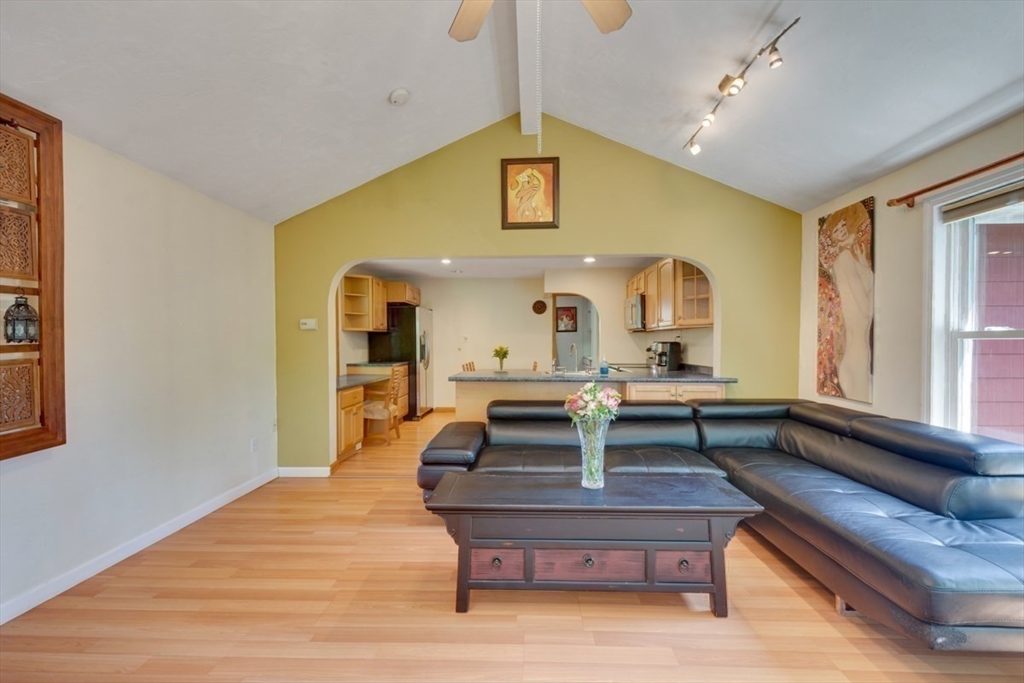 45 Riveredge Road Billerica, MA 01862 - Photo 12 of 34