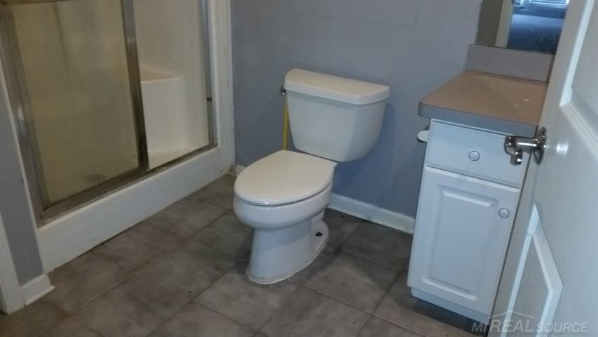 1267 Putnam Circle Rochester, MI 48307 - Photo 29 of 45 31276861-29.JPG