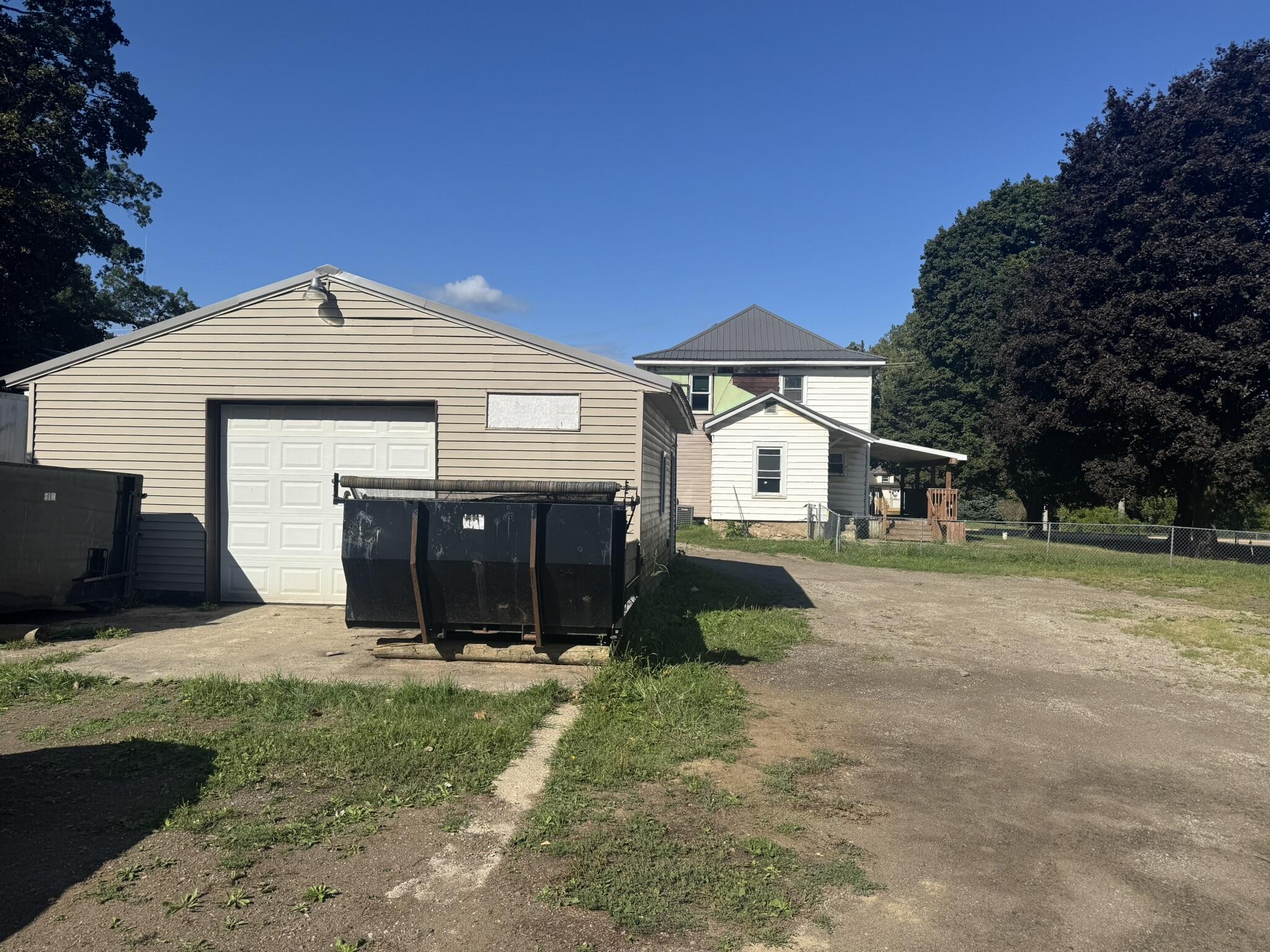 2205 Cooper Street Jackson, MI 49201 - Photo 15 of 16 IMG_7665