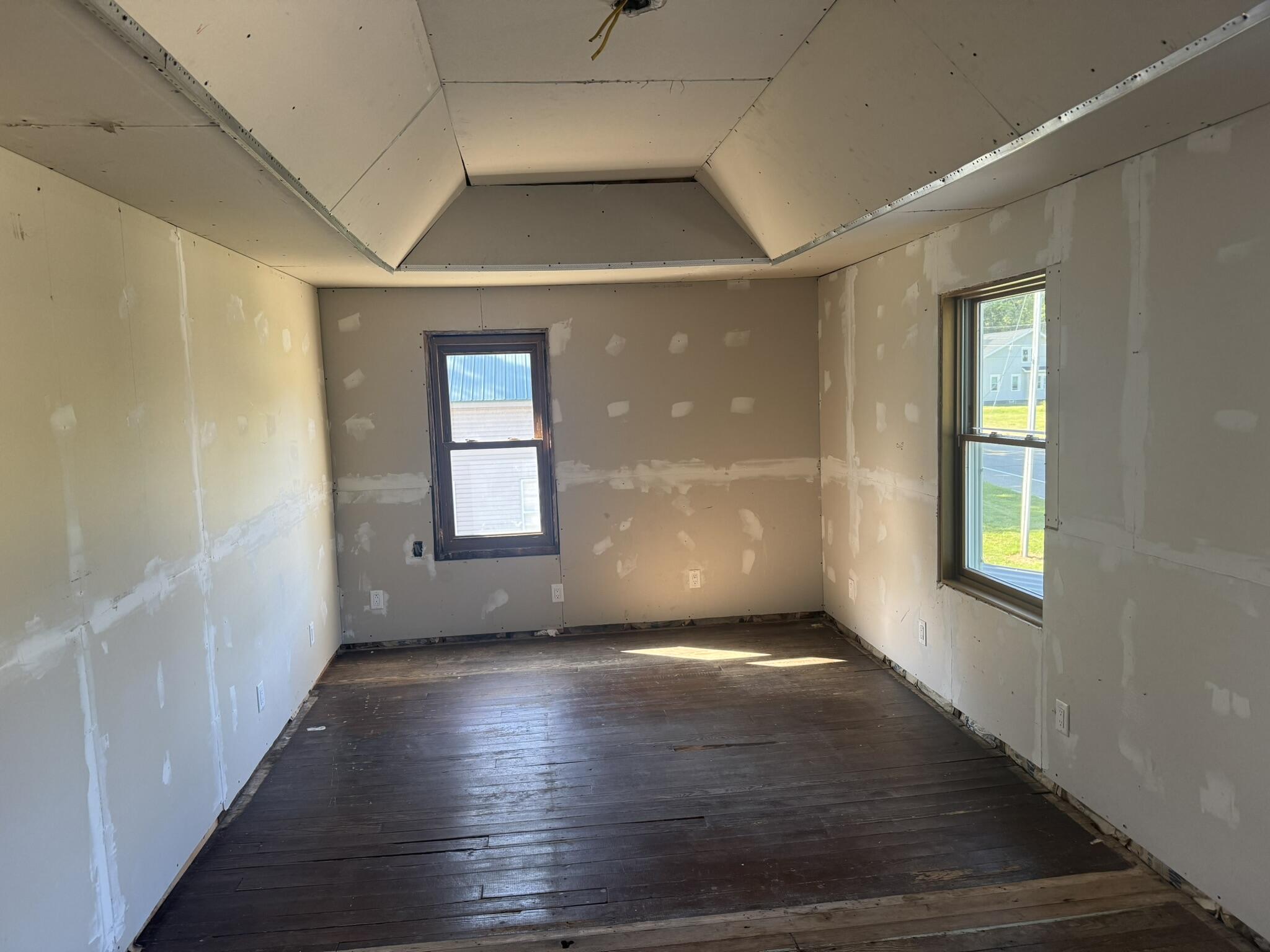 2205 Cooper Street Jackson, MI 49201 - Photo 7 of 16 IMG_7650