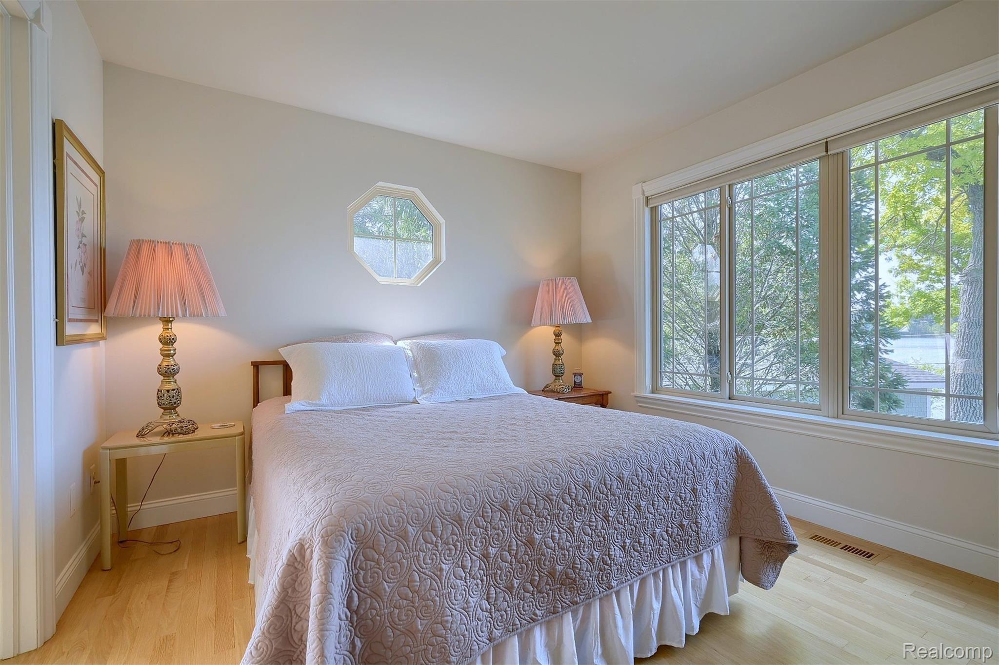 552 Deerpoint Road Leonard, MI 48367 - Photo 28 of 54 30-2nd-Bedroom.jpg
