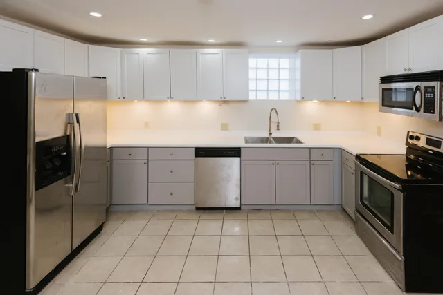 $237,500 | 1748 South 4th Street, Milwaukee, WI 53204