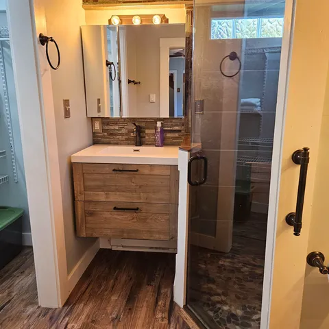 $18,000 | 170 Highway 3, Lincoln, NH 03251