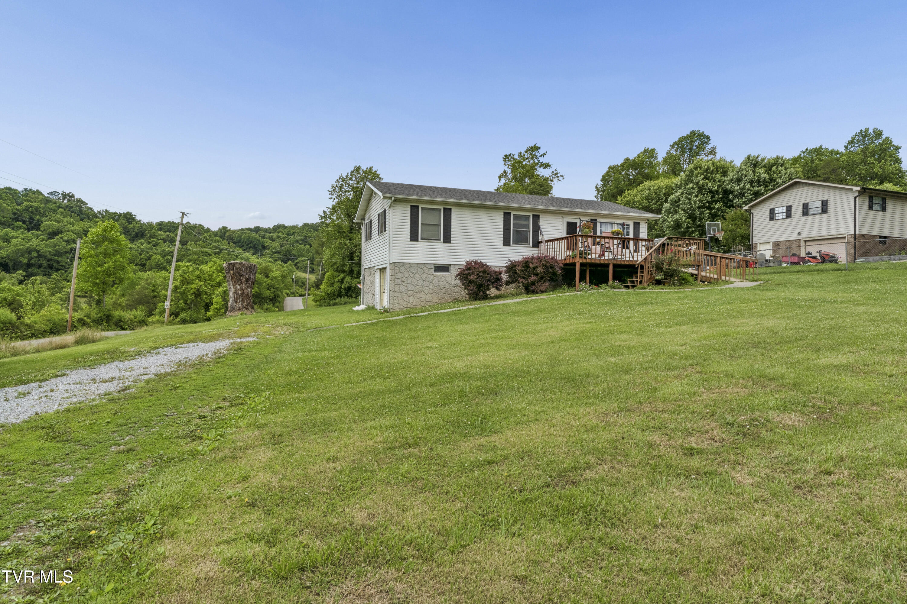 1401 Charity Hill Road Elizabethton, TN 37643 - Photo 25 of 25 Charity-23