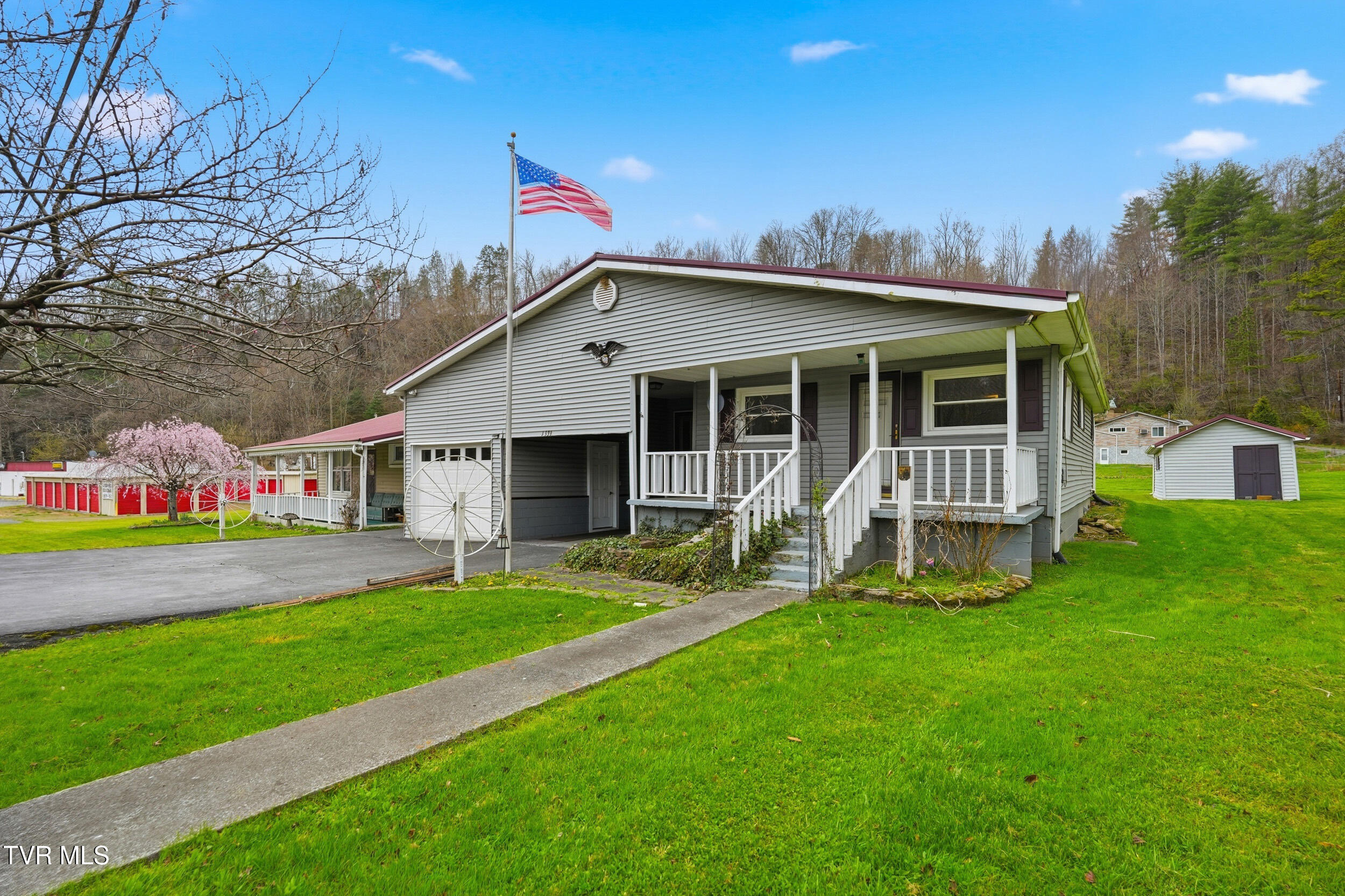 1333 Dante Road St. Paul, VA 24283 - Photo 1 of 32 1_138 birch ln-6