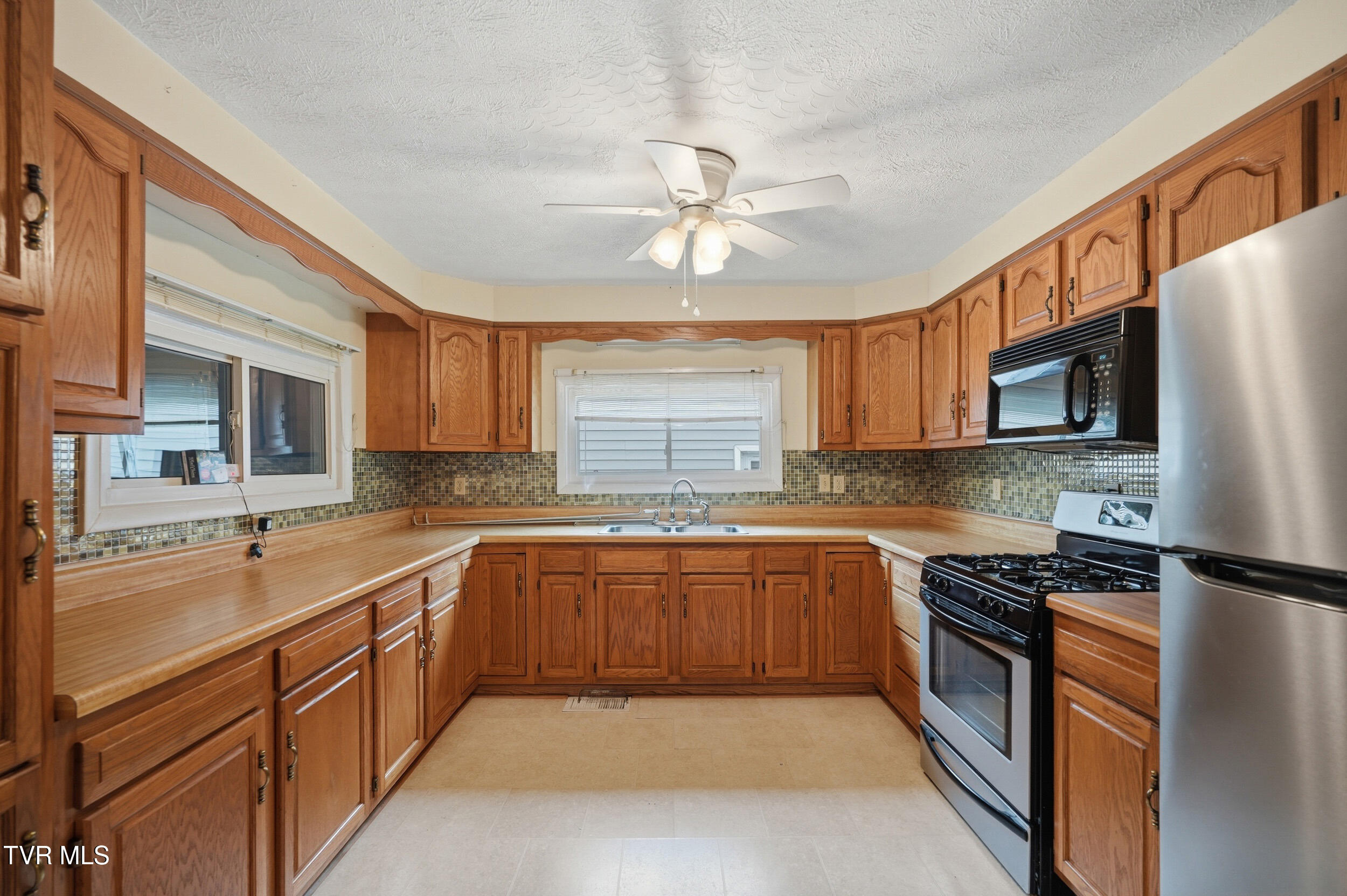 1333 Dante Road St. Paul, VA 24283 - Photo 11 of 32 11_138 birch ln-25