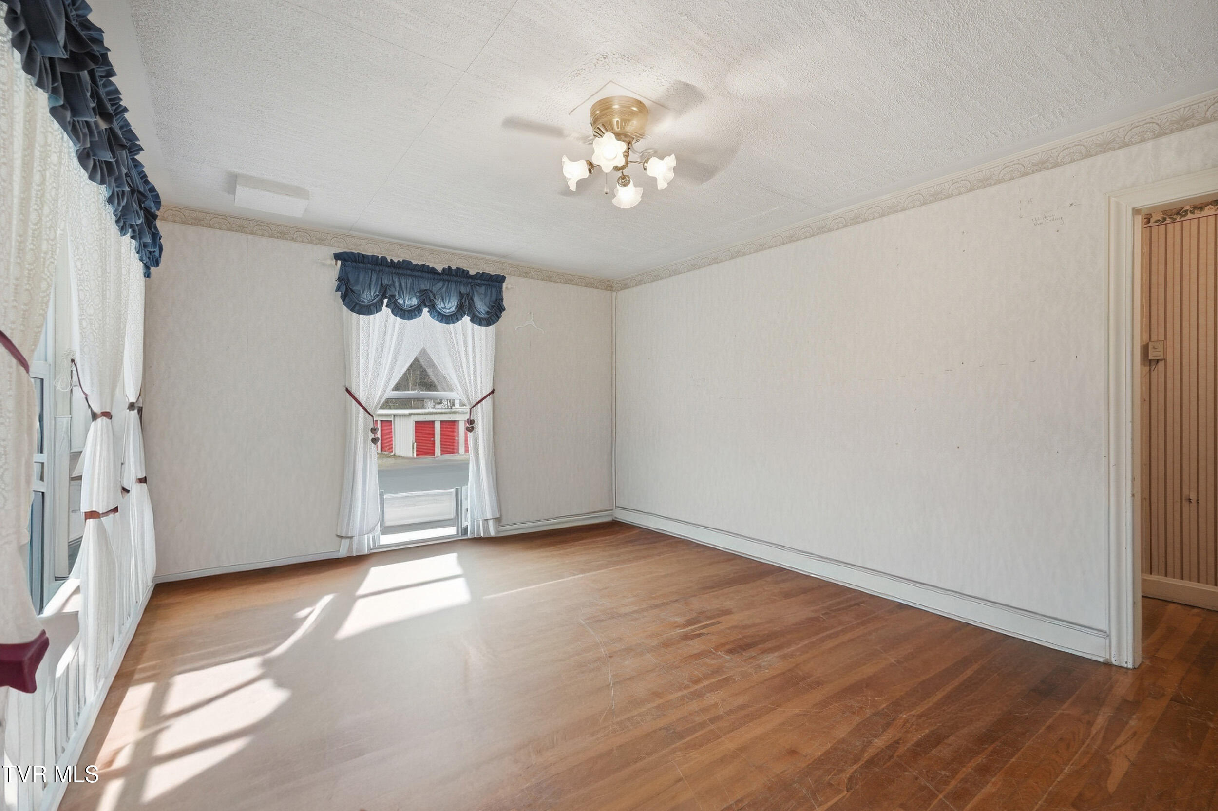 1333 Dante Road St. Paul, VA 24283 - Photo 13 of 32 13_138 birch ln-28