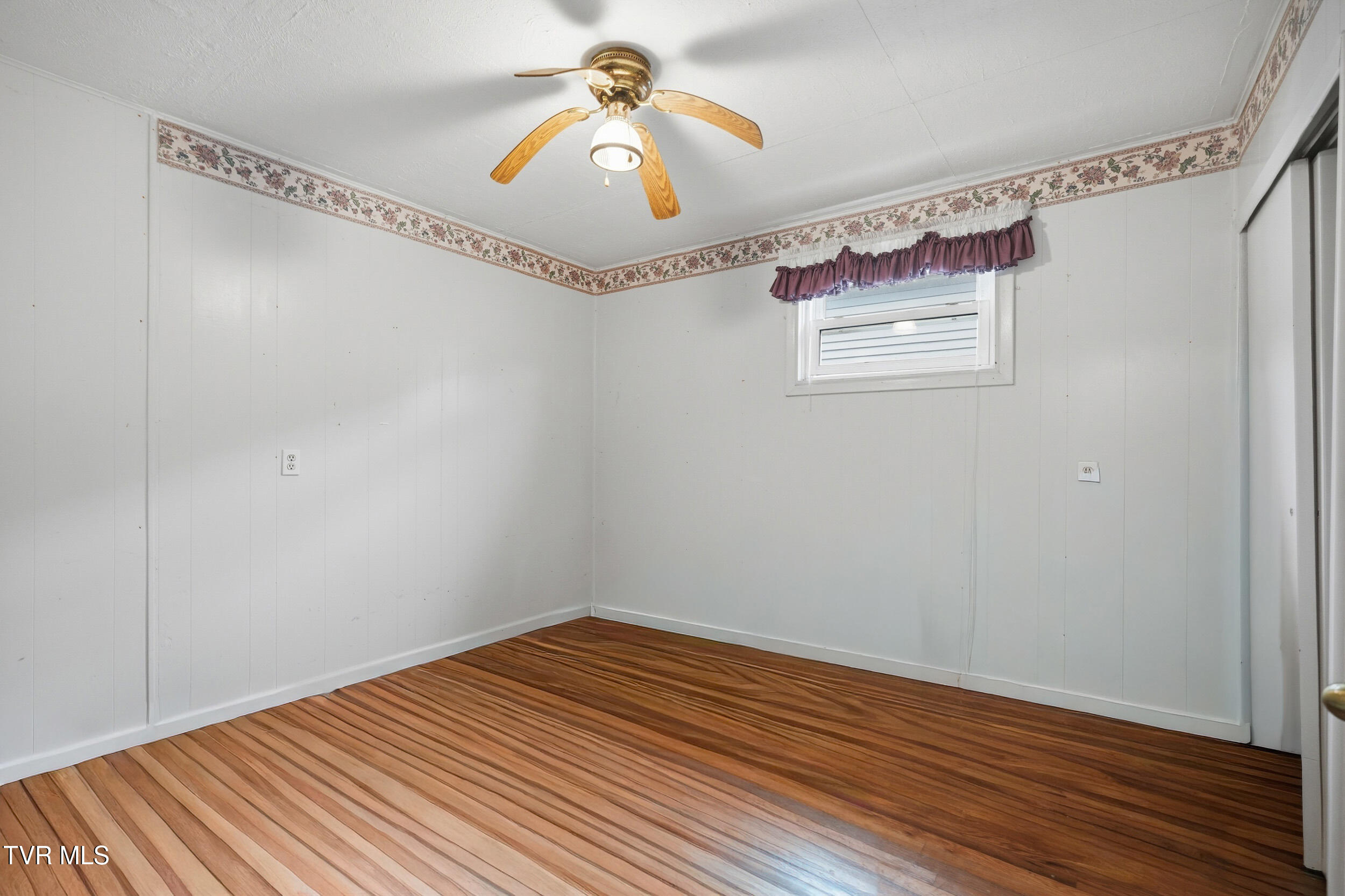 1333 Dante Road St. Paul, VA 24283 - Photo 19 of 32 19_138 birch ln-18