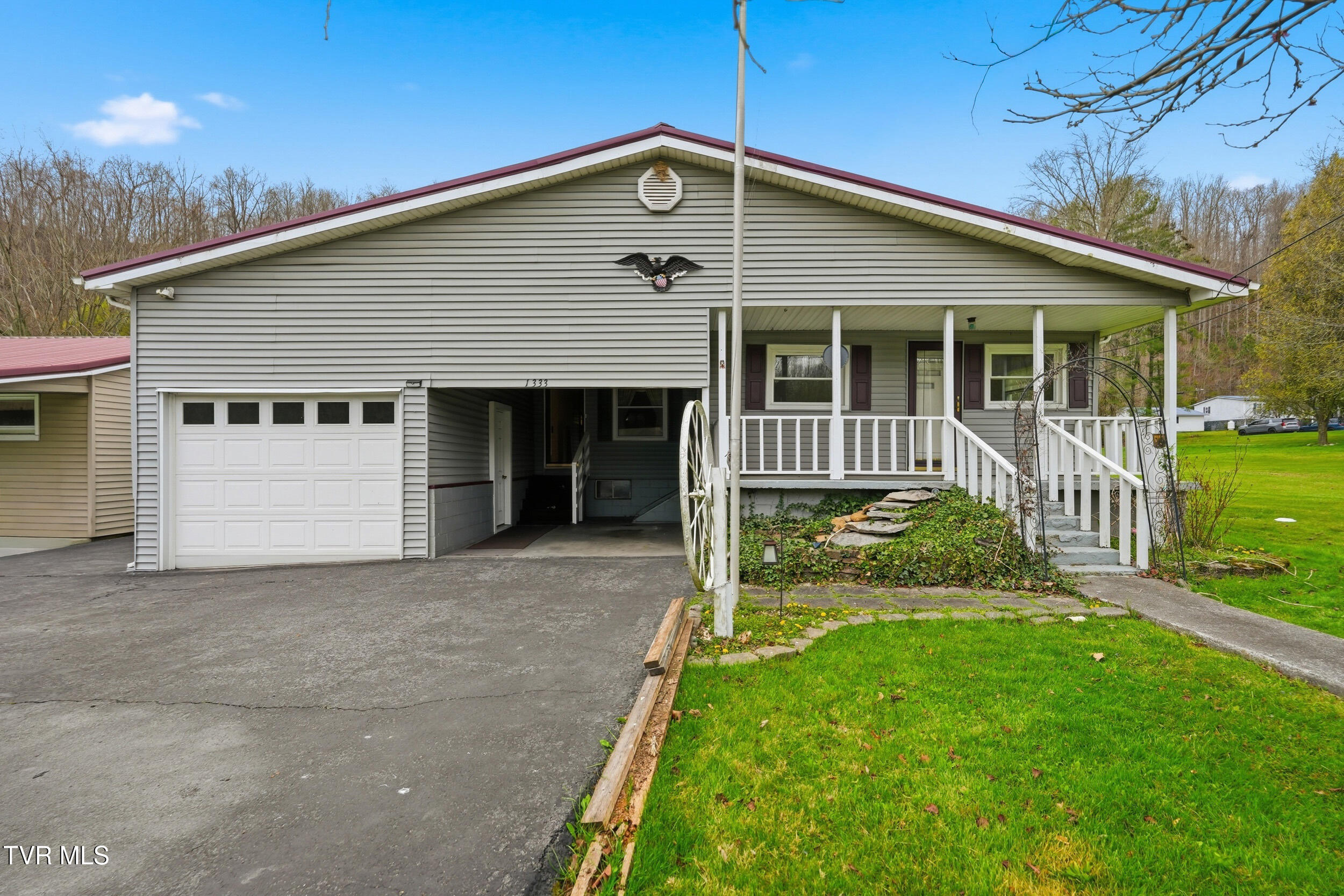 1333 Dante Road St. Paul, VA 24283 - Photo 2 of 32 2_138 birch ln-7