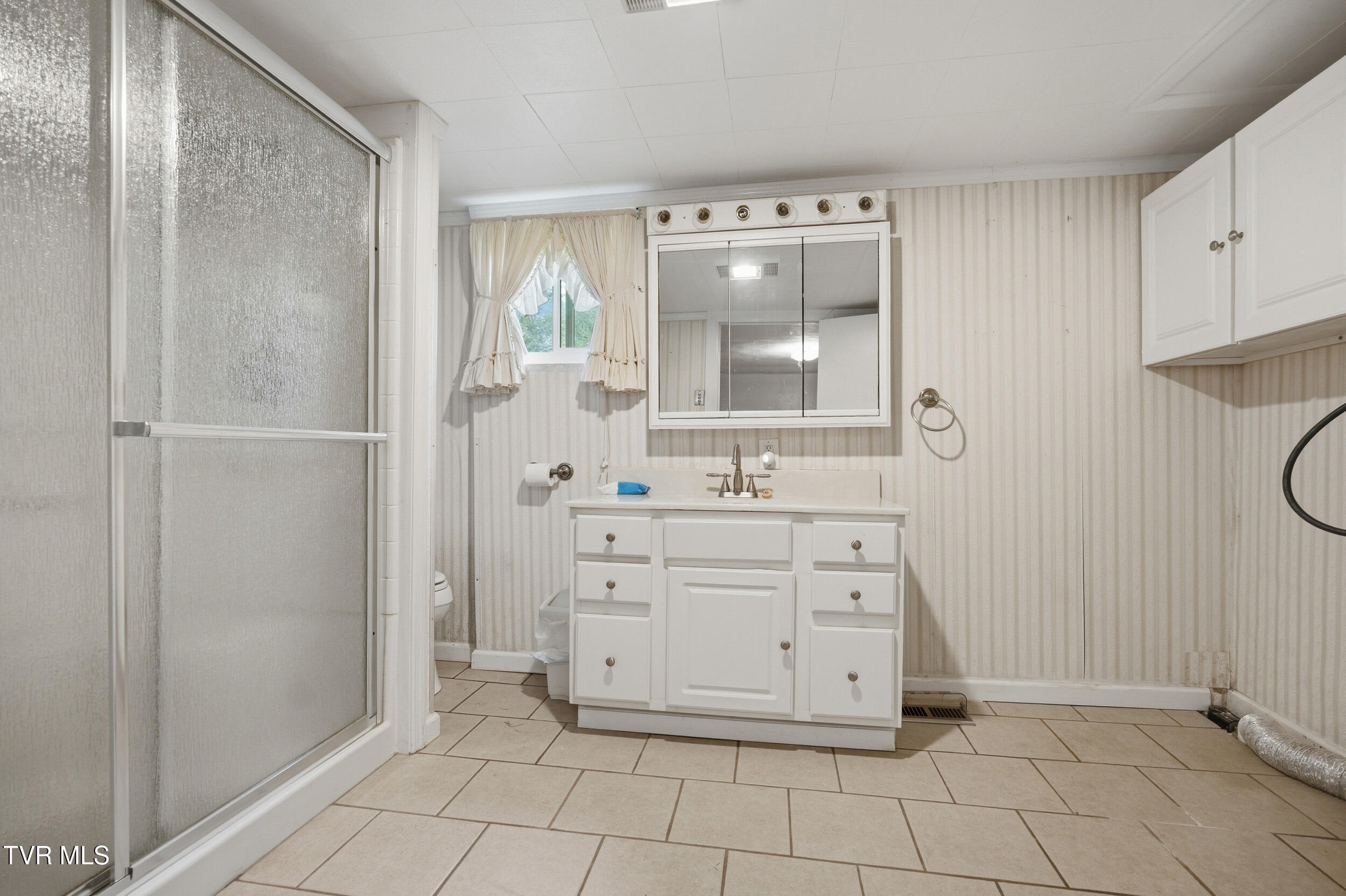 1333 Dante Road St. Paul, VA 24283 - Photo 10 of 32 10_138 birch ln-12